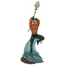 Figura diamond collection dc comics aquaman