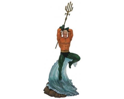 Figura diamond collection dc comics aquaman