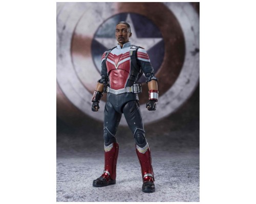 Figura tamashi nations falcon figura marvel