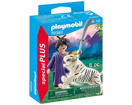 Playmobil luchadora asiatica con tigre