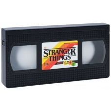 Lampara paladone stranger things vhs logo